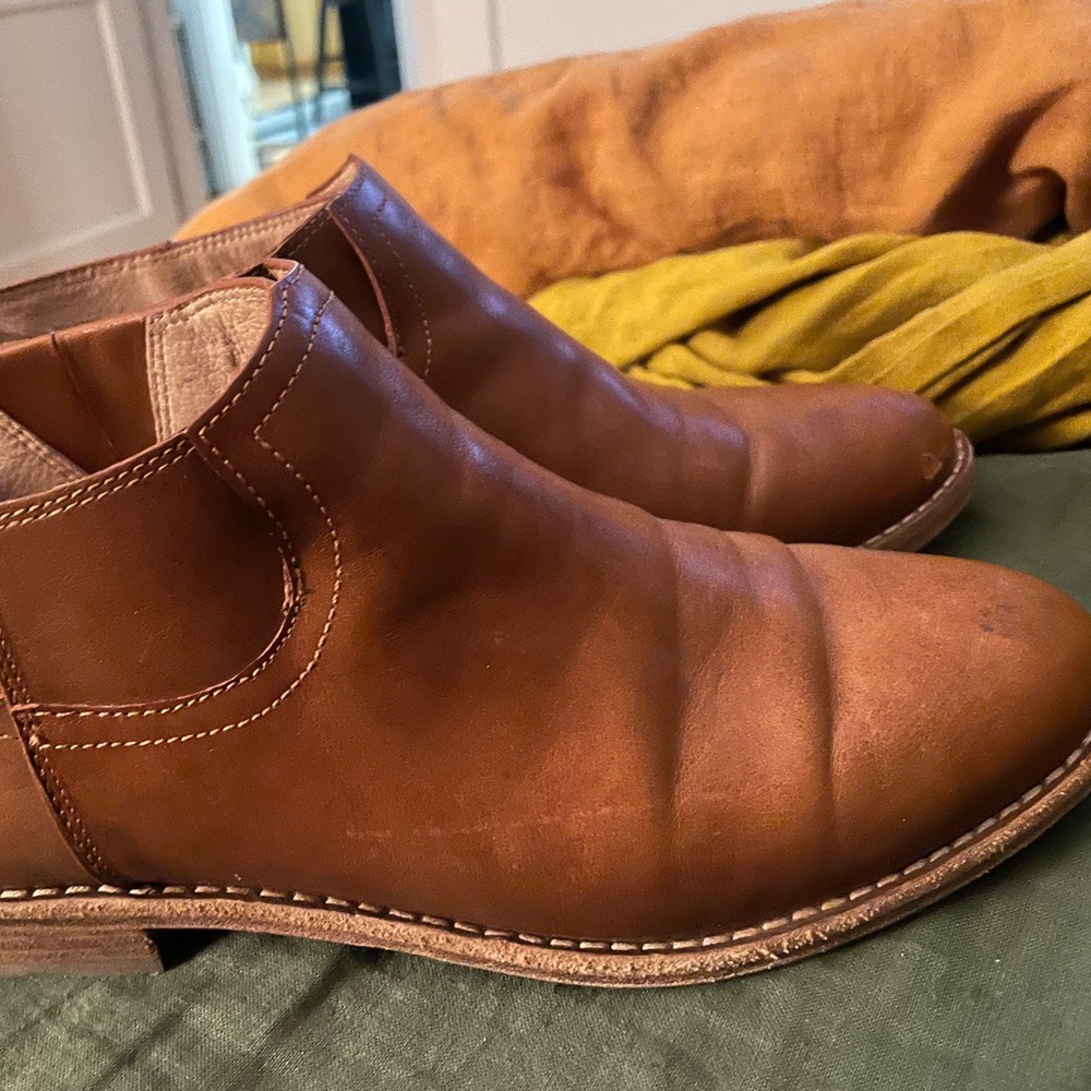 Madewell ankle bootie - leather - size 8.5